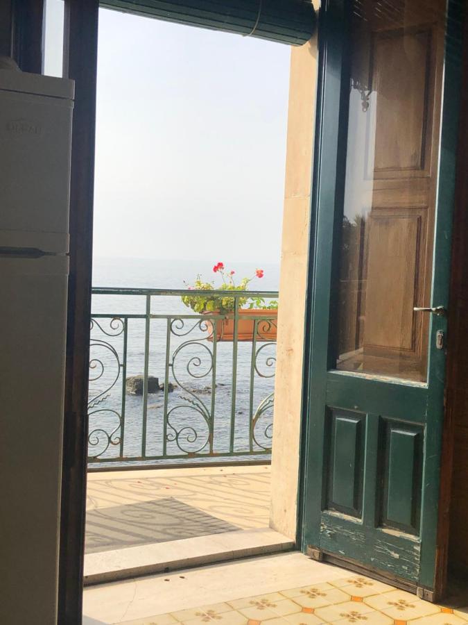 Hostel Beach House ジャルディーニ・ナクソス エクステリア 写真